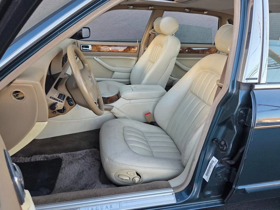 1996 Jaguar X300 XJ - Image 12 of 19