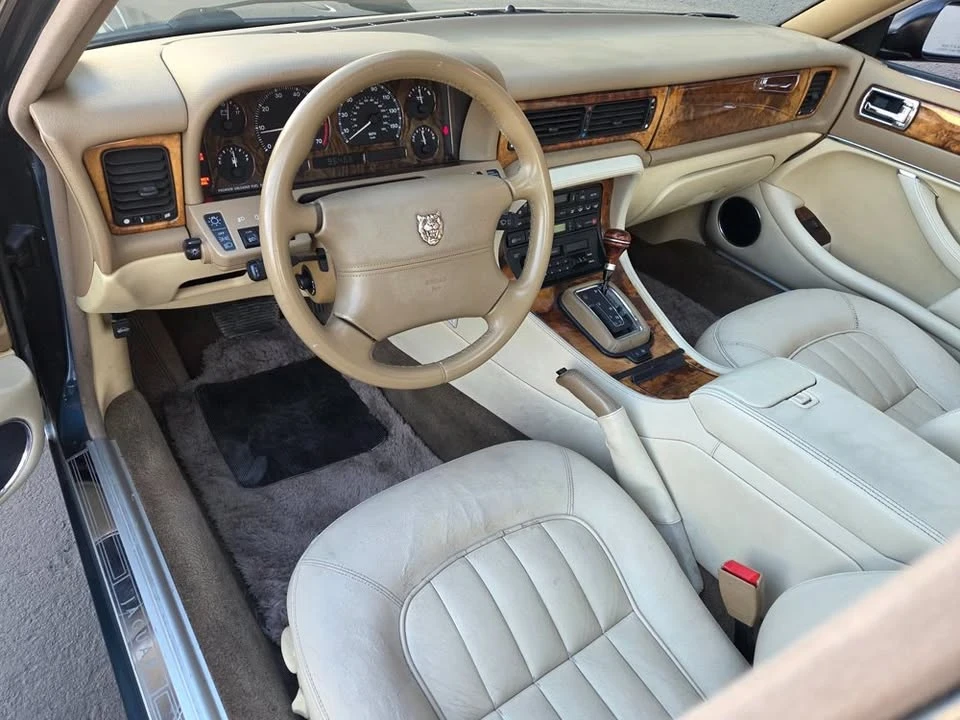 1996 Jaguar X300 XJ - Image 9 of 19