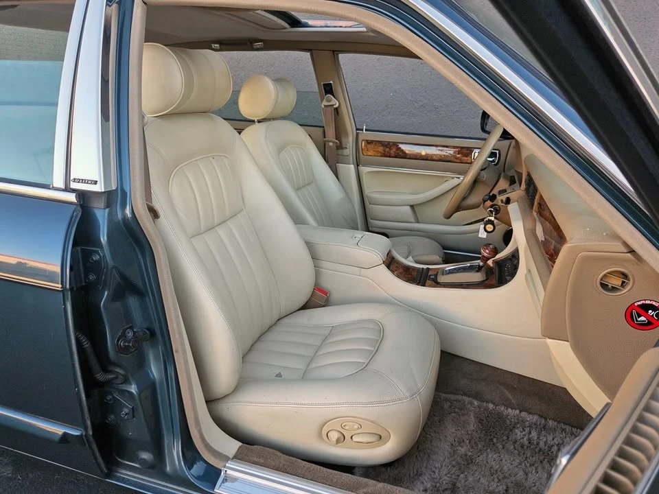 1996 Jaguar X300 XJ - Image 11 of 19