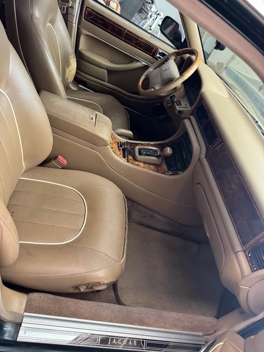 1996 Jaguar X300 XJ - Image 14 of 19