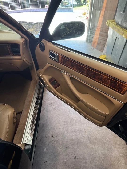 1996 Jaguar X300 XJ - Image 15 of 19