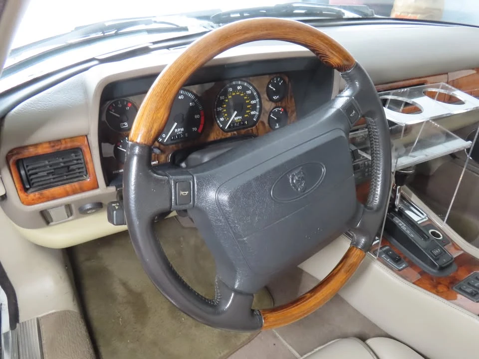 1996 Jaguar XJS - Image 10 of 15