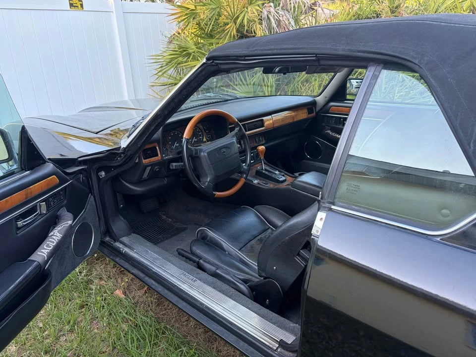 1996 Jaguar XJS - Image 3 of 5