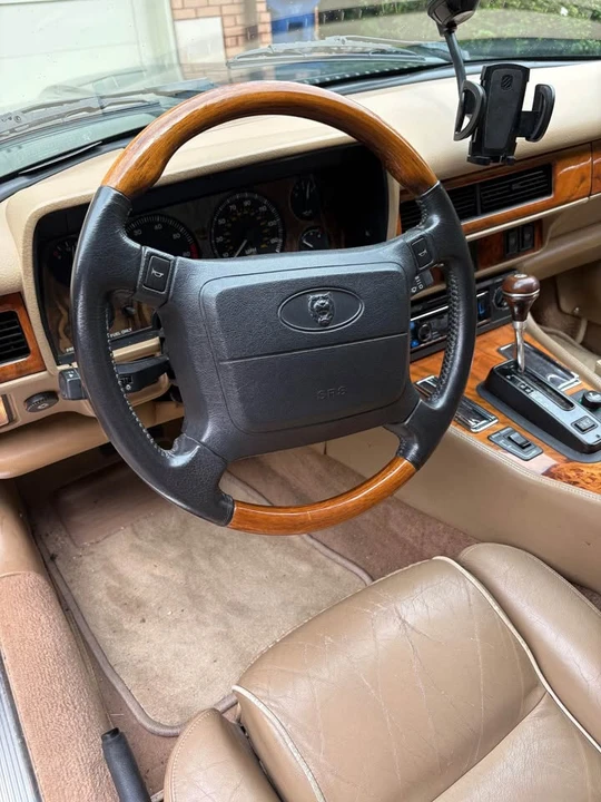 1996 Jaguar XJS - Image 3 of 12