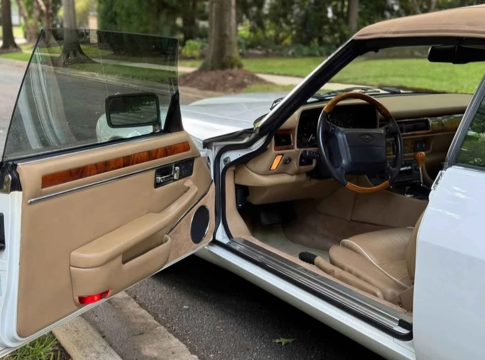 1996 Jaguar XJS Convertible - Image 12 of 16