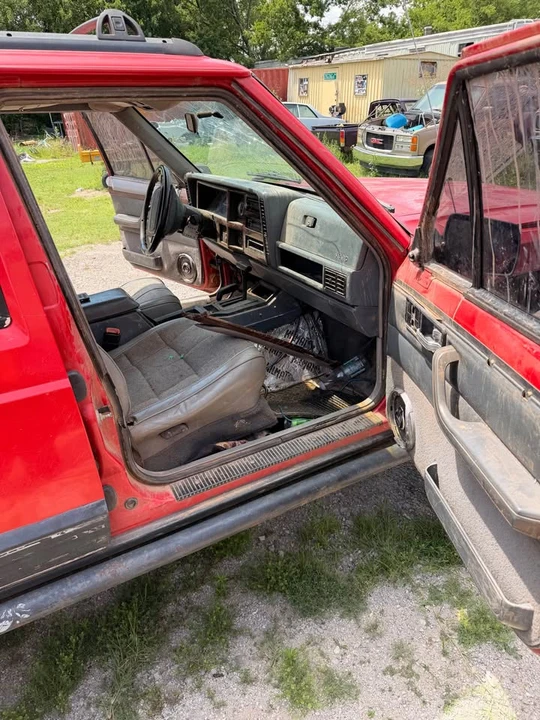 1996 Jeep XJ Cherokee - Image 6 of 7