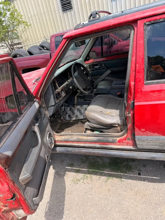 1996 Jeep XJ Cherokee - Image 3 of 7