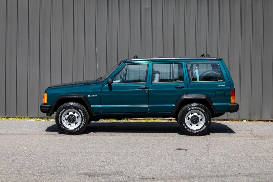 1996 Jeep XJ Cherokee - Image 2 of 28