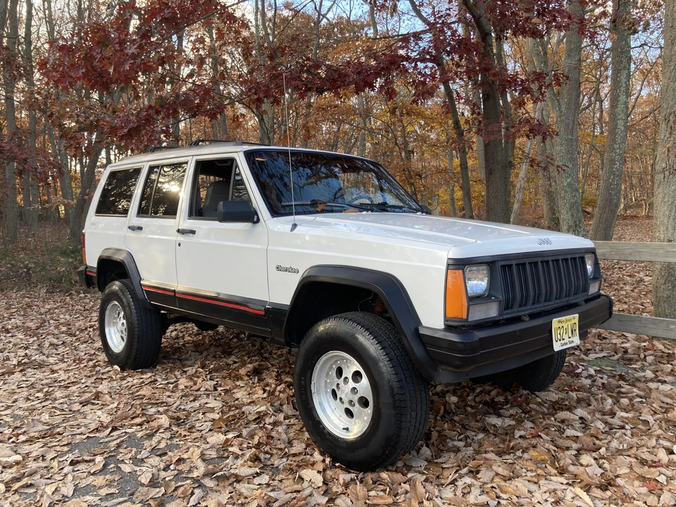 1996 Jeep XJ Cherokee - Image 19 of 31