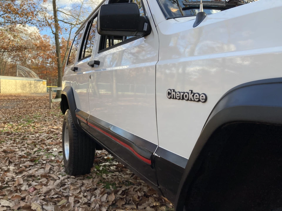 1996 Jeep XJ Cherokee - Image 24 of 31