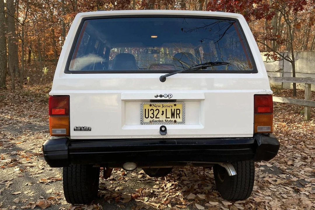 1996 Jeep XJ Cherokee - Image 5 of 31