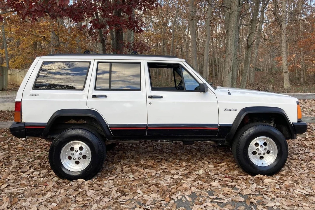 1996 Jeep XJ Cherokee - Image 3 of 31