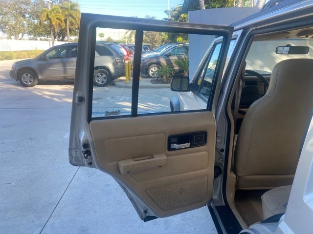 1996 Jeep XJ Cherokee - Image 14 of 22