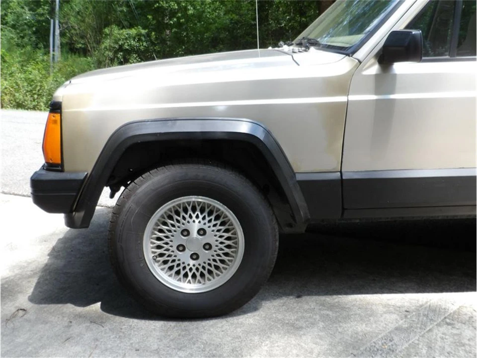 1996 Jeep XJ Cherokee - Image 18 of 31