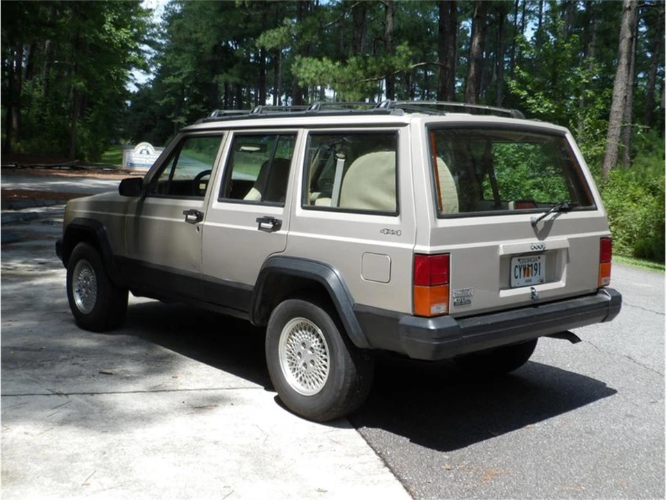 1996 Jeep XJ Cherokee - Image 24 of 31