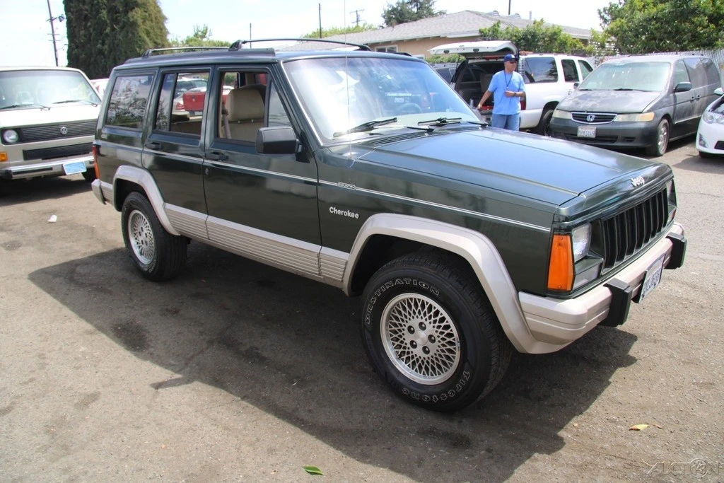 1996 Jeep XJ Cherokee - Image 10 of 21