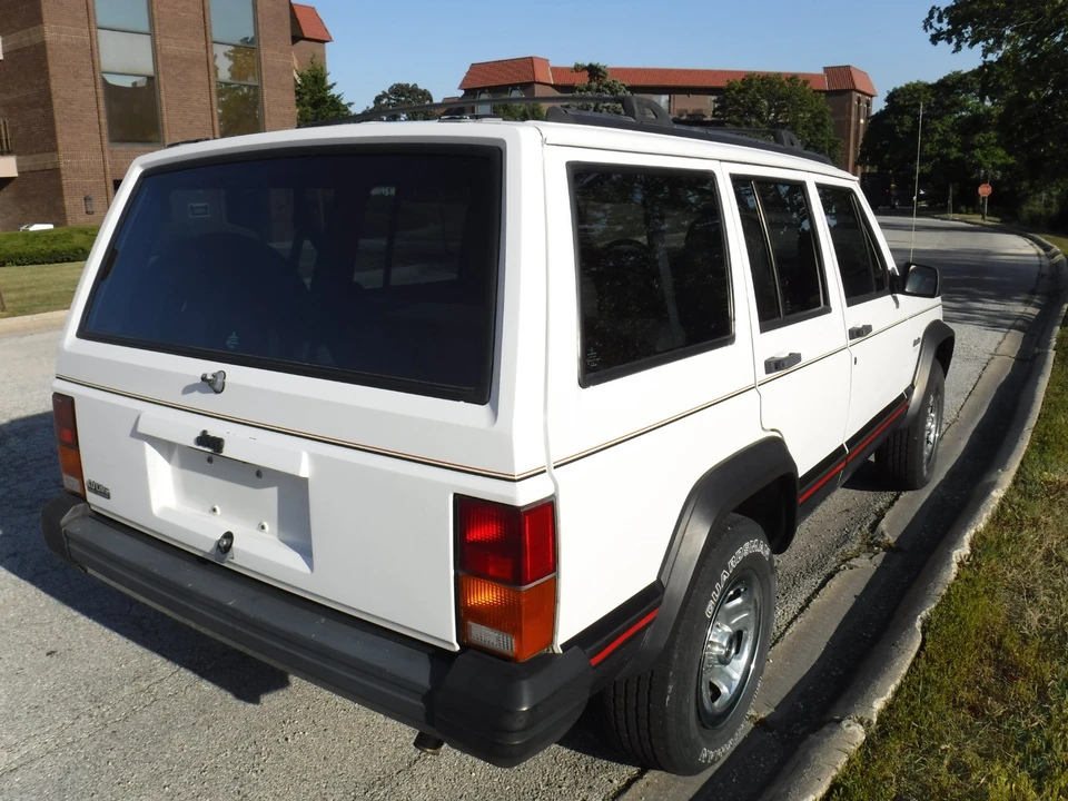 1996 Jeep XJ Cherokee - Image 5 of 21