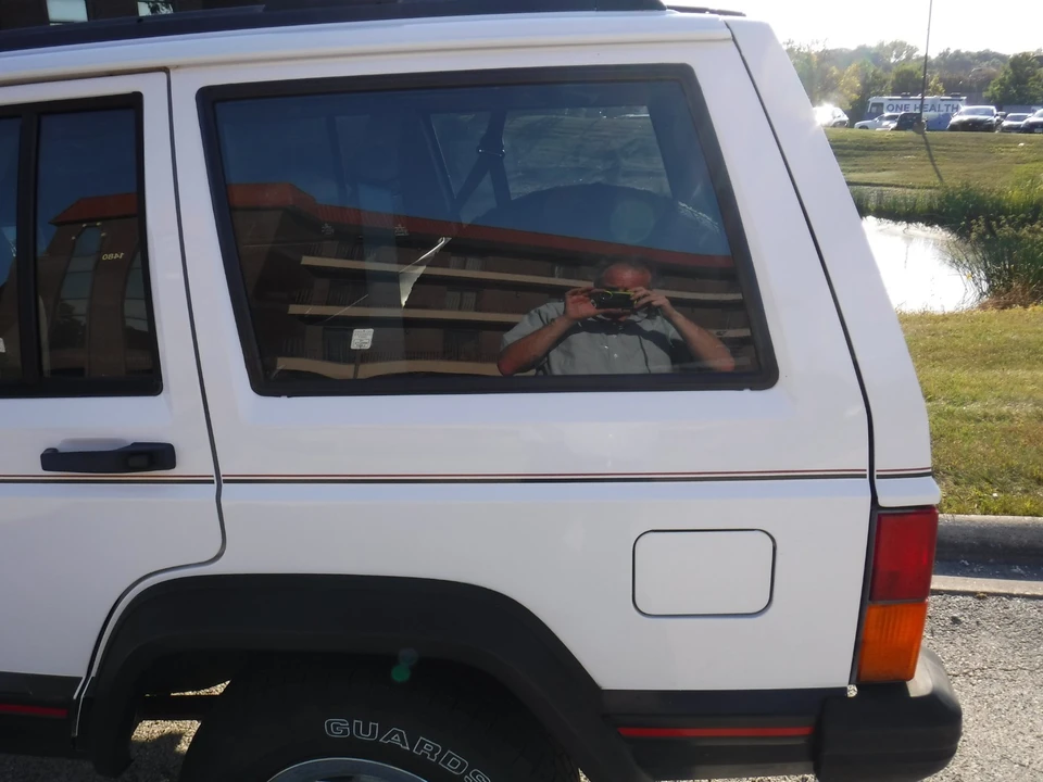 1996 Jeep XJ Cherokee - Image 13 of 21