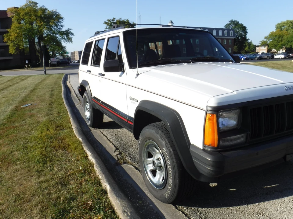 1996 Jeep XJ Cherokee - Image 4 of 21