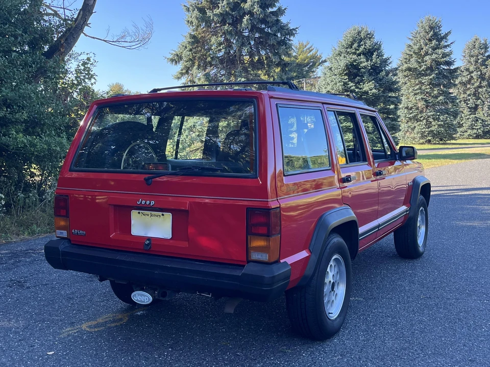 1996 Jeep XJ Cherokee - Image 18 of 31