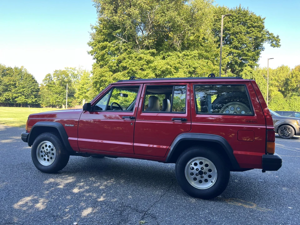 1996 Jeep XJ Cherokee - Image 16 of 31