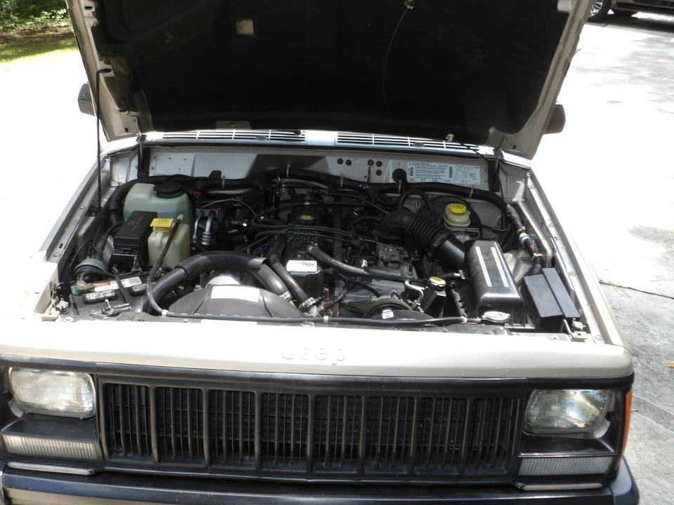 1996 Jeep XJ Cherokee - Image 10 of 24