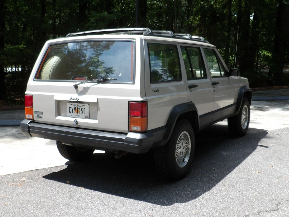 1996 Jeep XJ Cherokee - Image 3 of 24