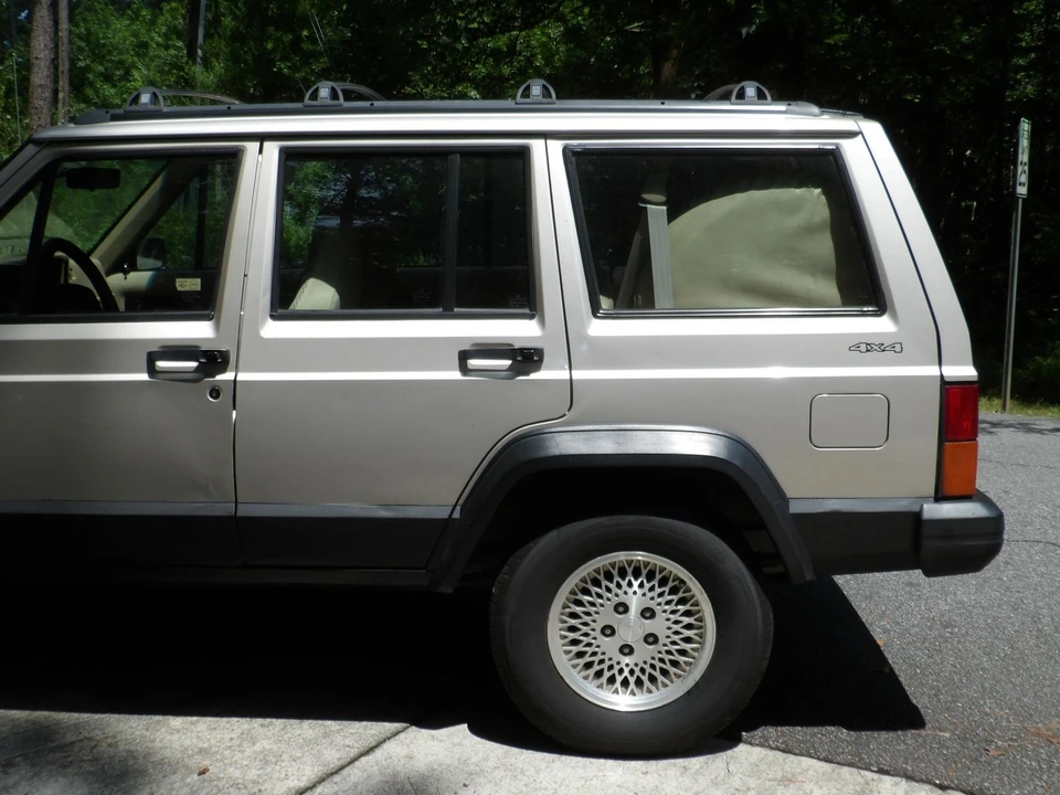 1996 Jeep XJ Cherokee - Image 23 of 24
