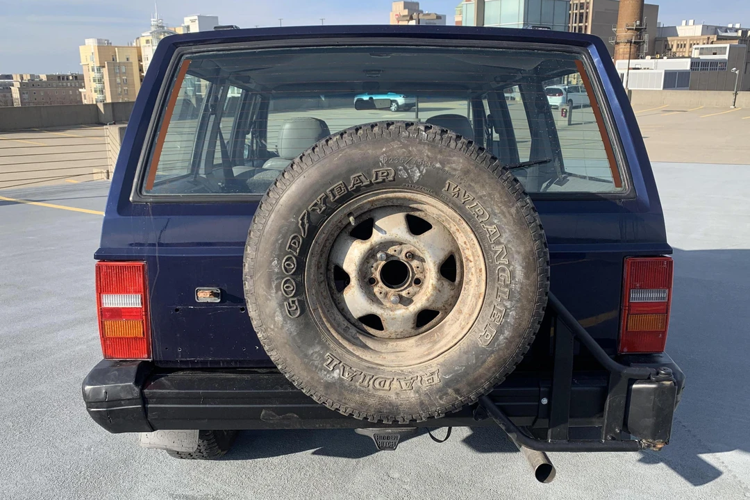 1996 Jeep XJ Cherokee - Image 5 of 31