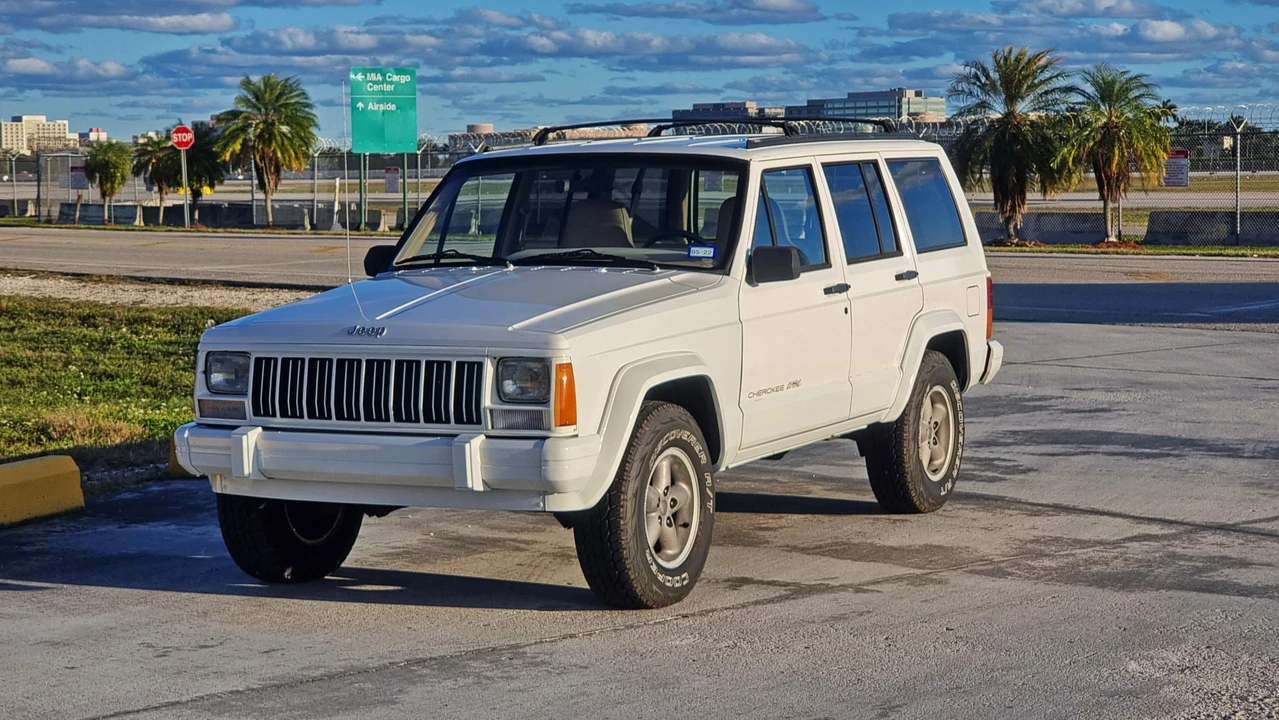 1996 Jeep XJ Cherokee - Image 12 of 31