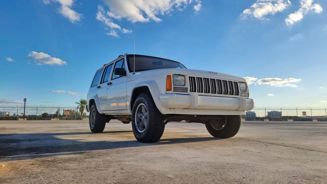 1996 Jeep XJ Cherokee - Image 5 of 31