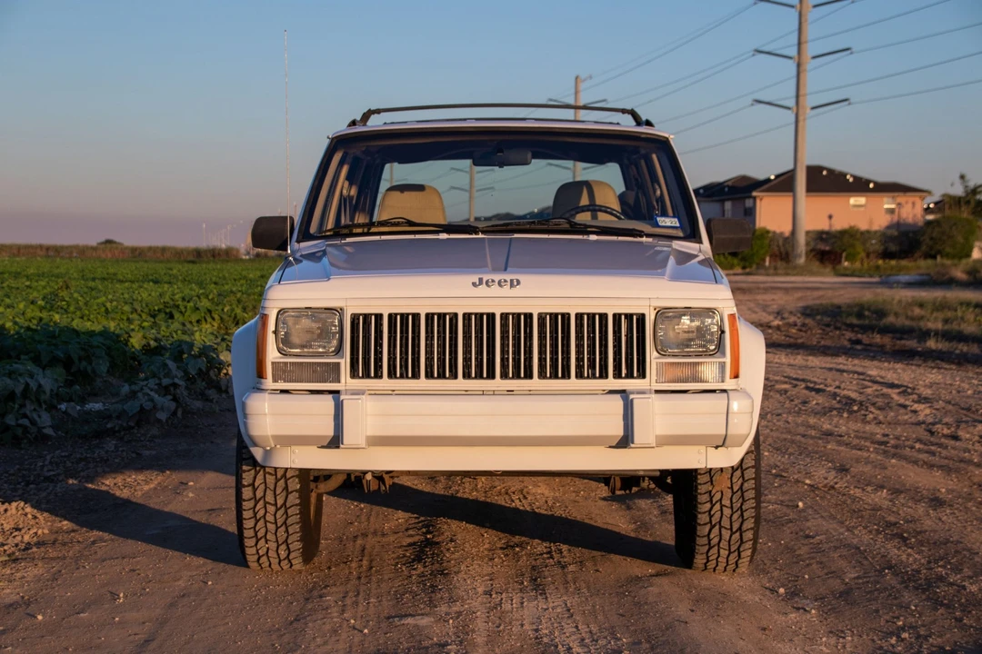 1996 Jeep XJ Cherokee - Image 8 of 31