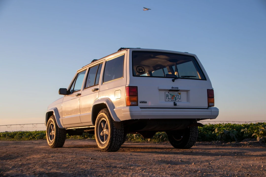 1996 Jeep XJ Cherokee - Image 16 of 31