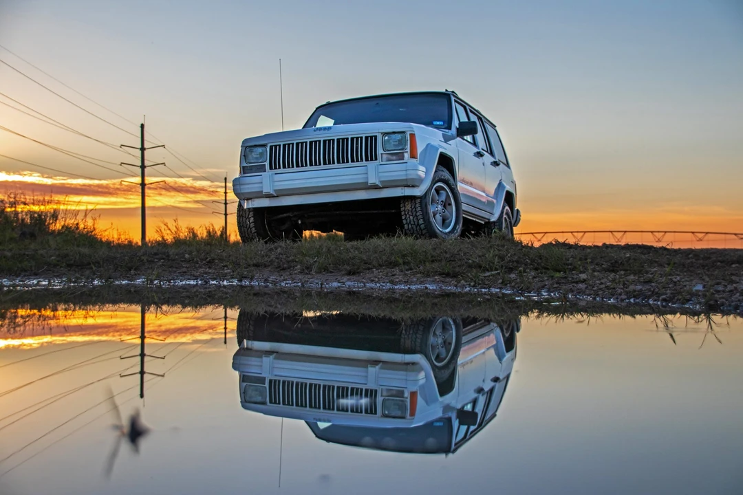 1996 Jeep XJ Cherokee - Image 10 of 31