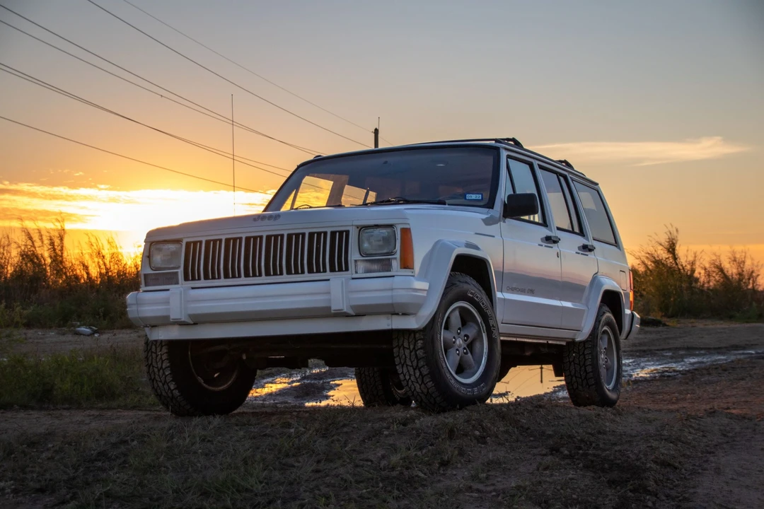 1996 Jeep XJ Cherokee - Image 9 of 31