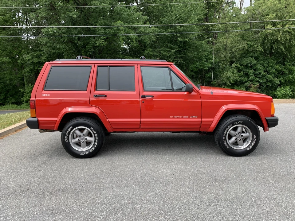 1996 Jeep XJ Cherokee - Image 6 of 31