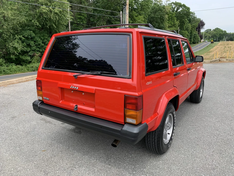 1996 Jeep XJ Cherokee - Image 8 of 31