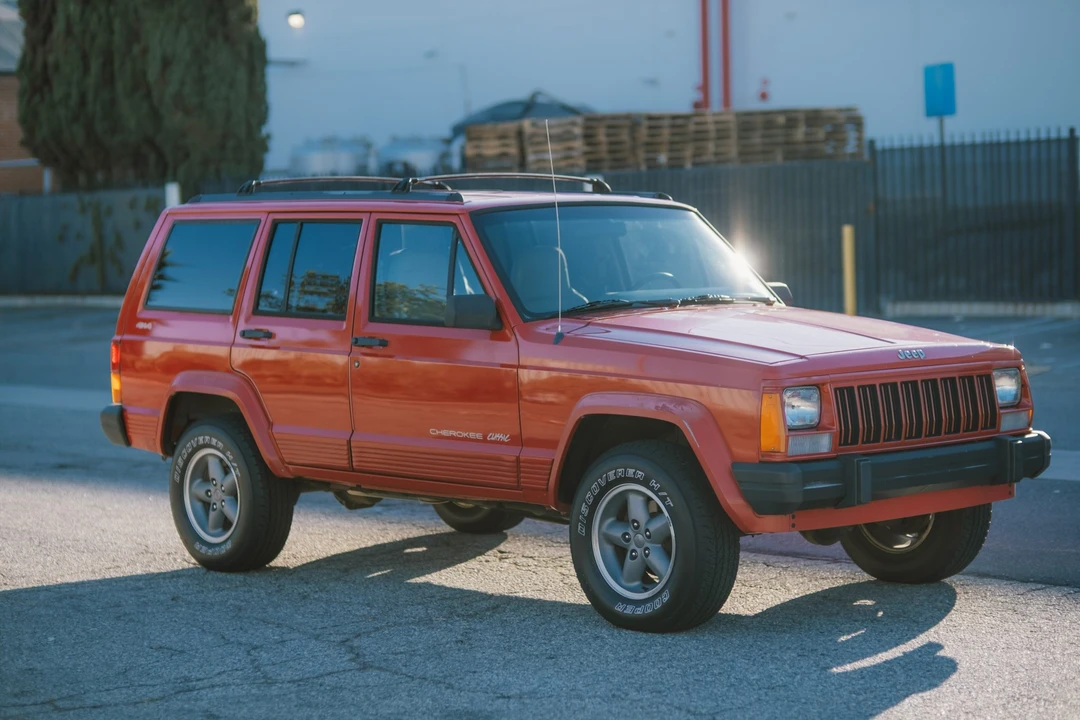 1996 Jeep XJ Cherokee - Image 14 of 31