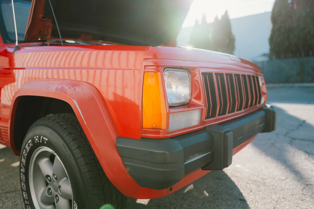 1996 Jeep XJ Cherokee - Image 28 of 31
