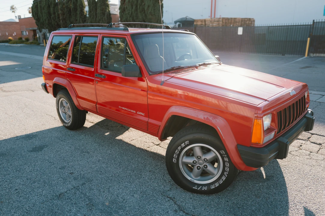 1996 Jeep XJ Cherokee - Image 15 of 31