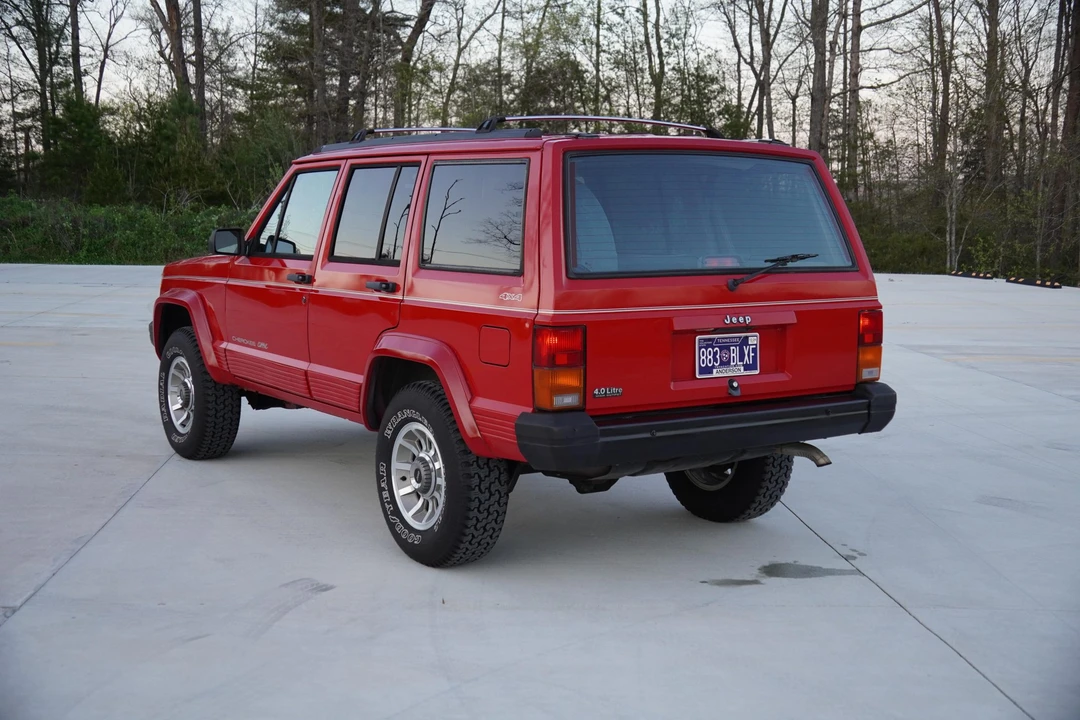 1996 Jeep XJ Cherokee - Image 6 of 31
