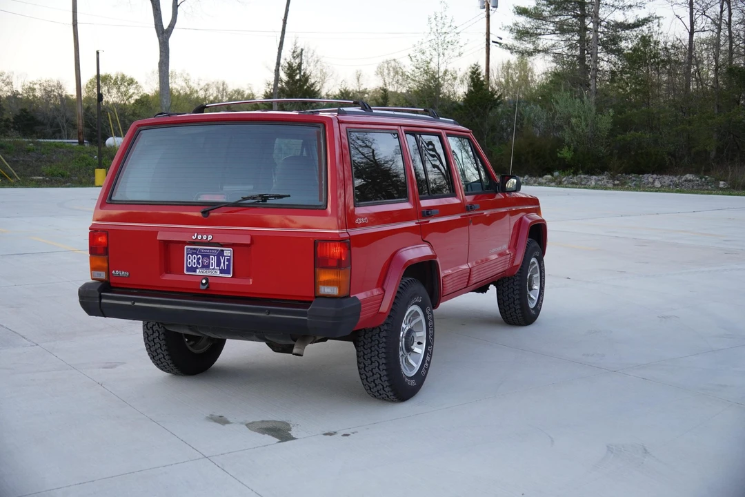 1996 Jeep XJ Cherokee - Image 8 of 31