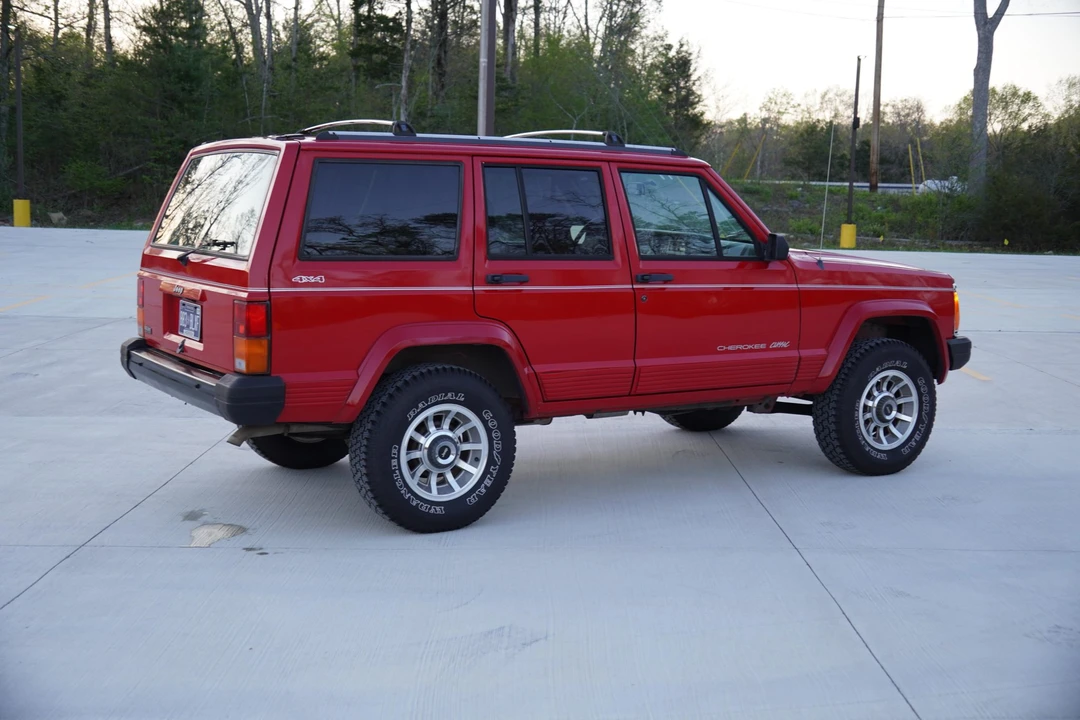 1996 Jeep XJ Cherokee - Image 9 of 31
