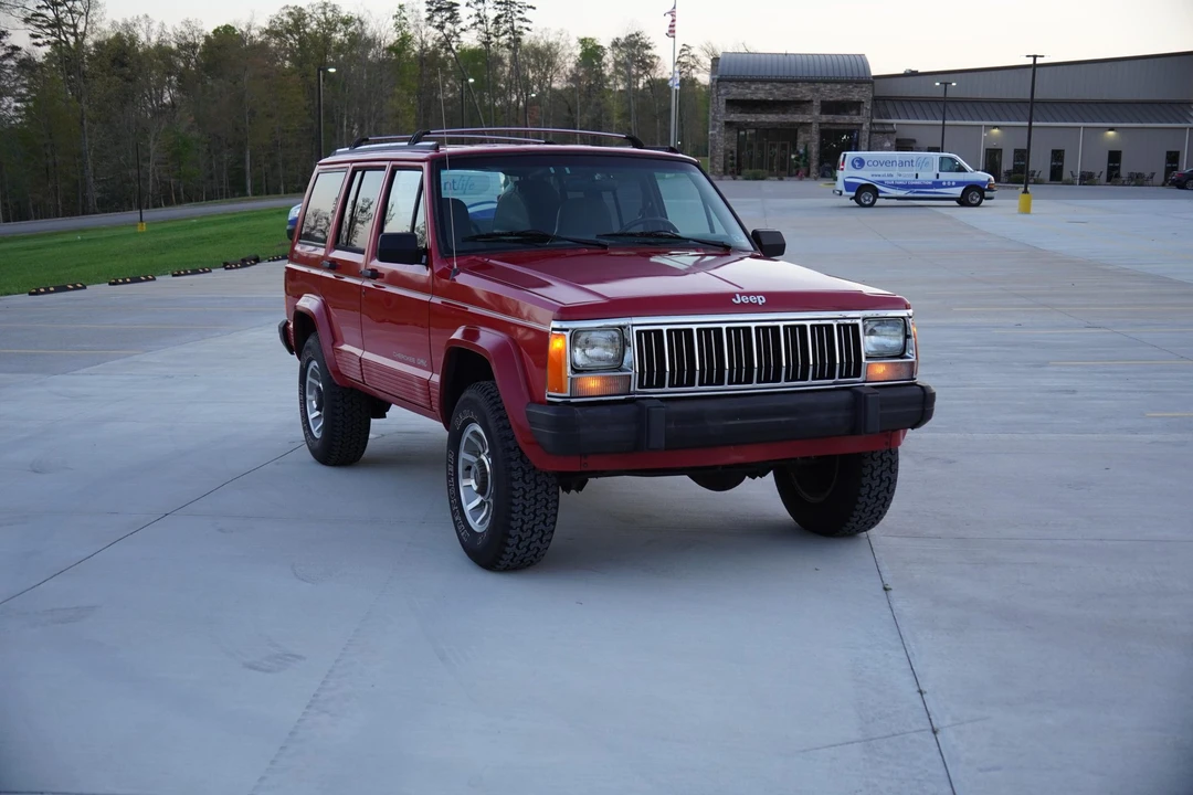1996 Jeep XJ Cherokee - Image 12 of 31
