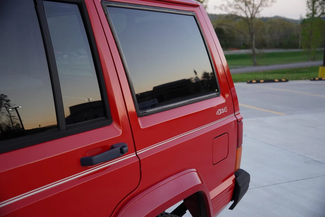 1996 Jeep XJ Cherokee - Image 22 of 31