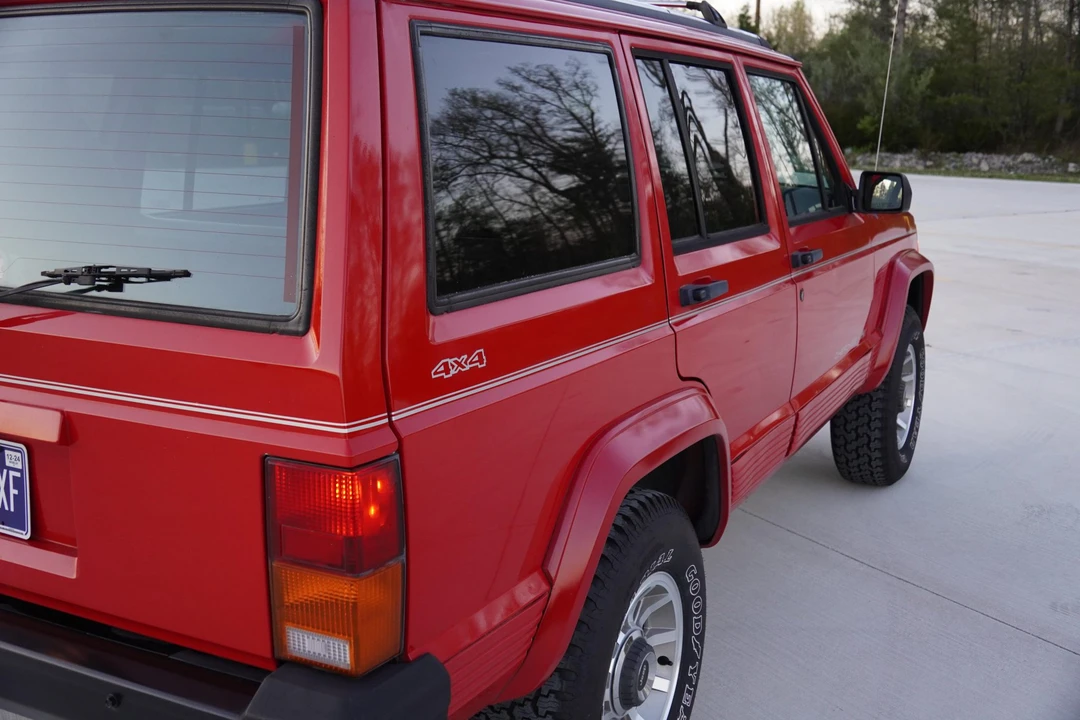 1996 Jeep XJ Cherokee - Image 27 of 31