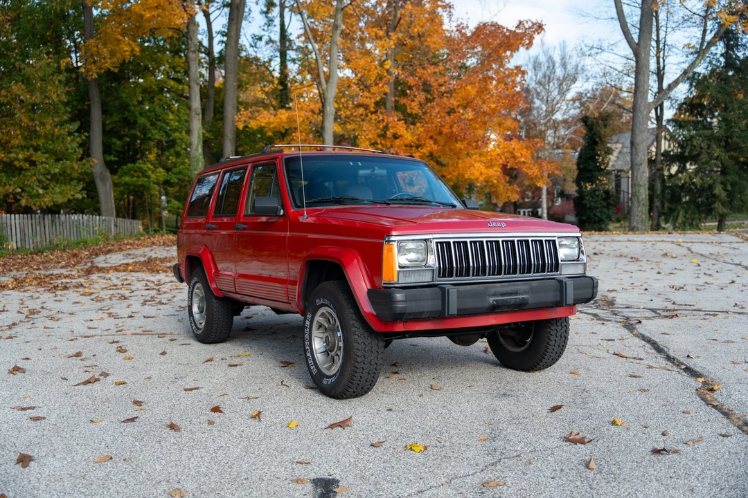 1996 Jeep XJ Cherokee - Image 24 of 31