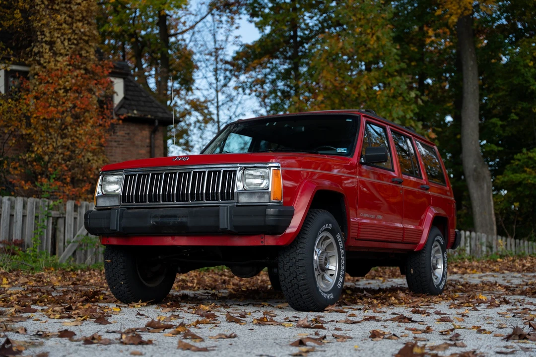 1996 Jeep XJ Cherokee - Image 19 of 31