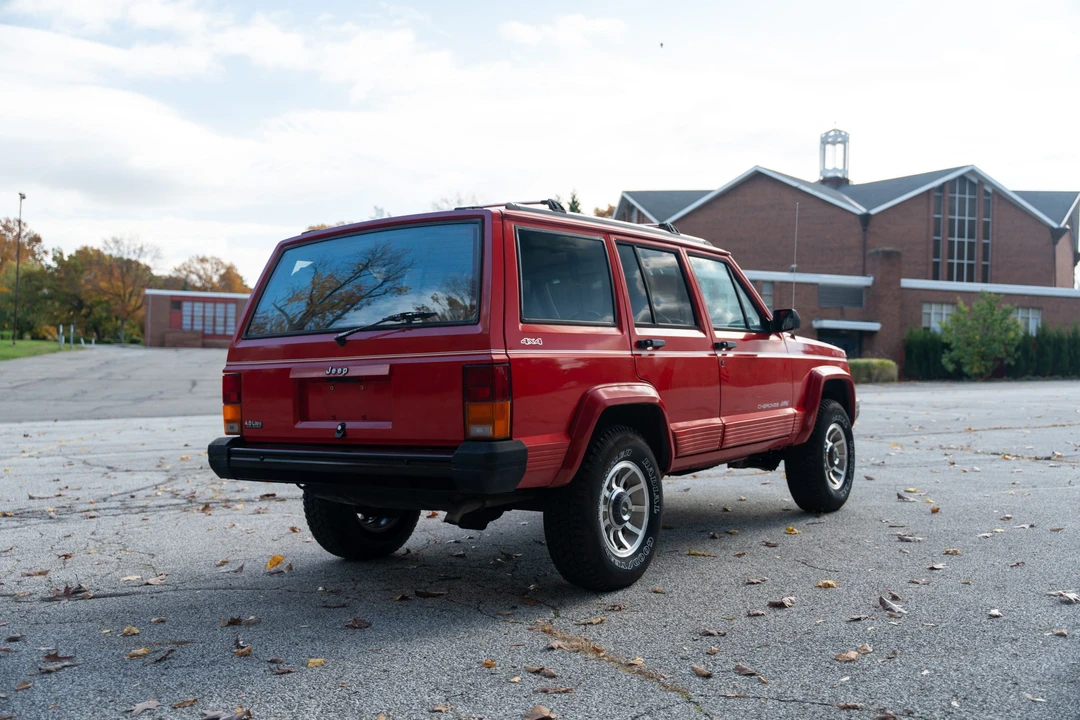 1996 Jeep XJ Cherokee - Image 29 of 31