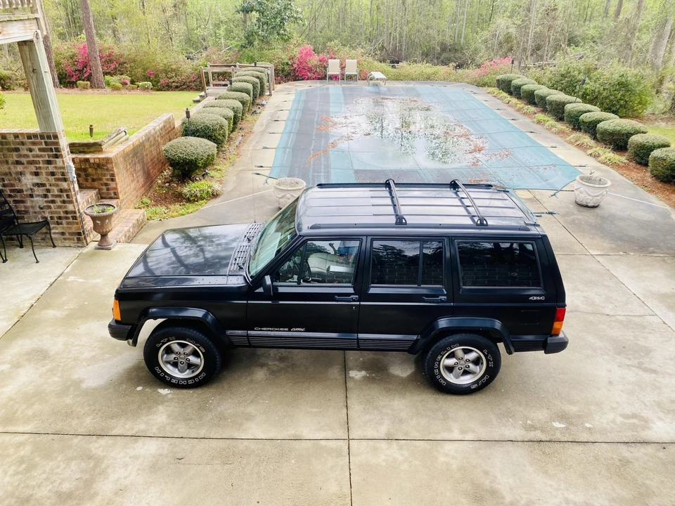 1996 Jeep XJ Cherokee - Image 10 of 31